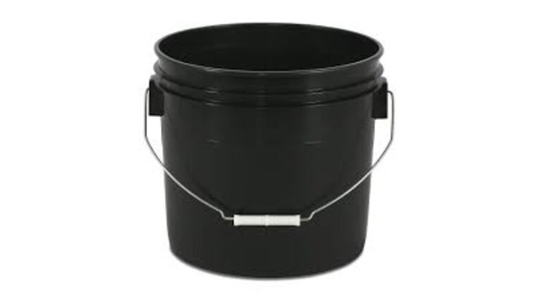 3 Gallon Black Plastic Bucket | Rental