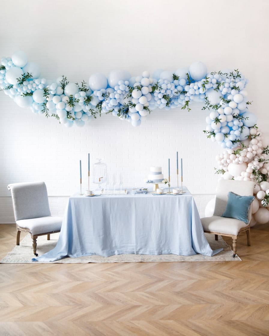 Château – Balloon Garland Install Piece with Greenery | Rental
